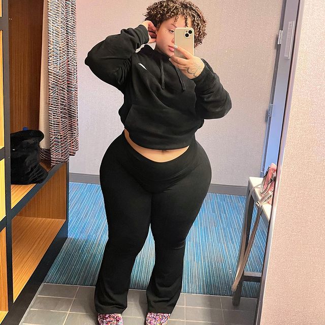 Mami Tinkk Biography