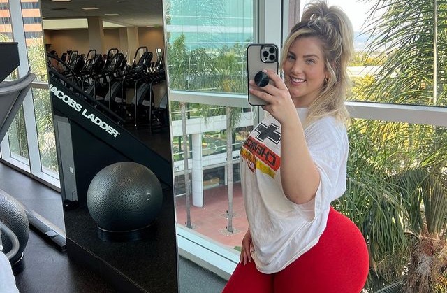 Haleigh Cox – Biography, Wiki, Age, Height, Body Measurements, Career & Facts