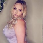 Fuchsiafifi Biography